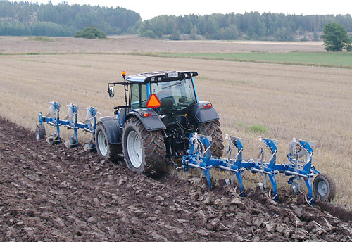 L'Italia torna a vendere le macchine agricole - Immagine