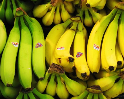 Meno dazi sull'import di uva e banane - Immagine
